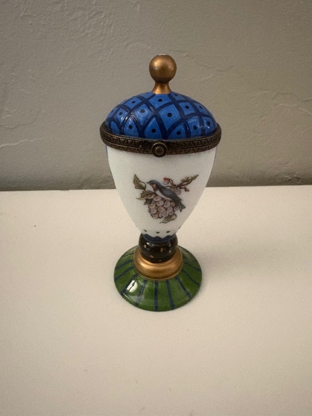 Vintage Tracy Porter The Home Collection Small Vase Shaped Trinket Box Blue Bird